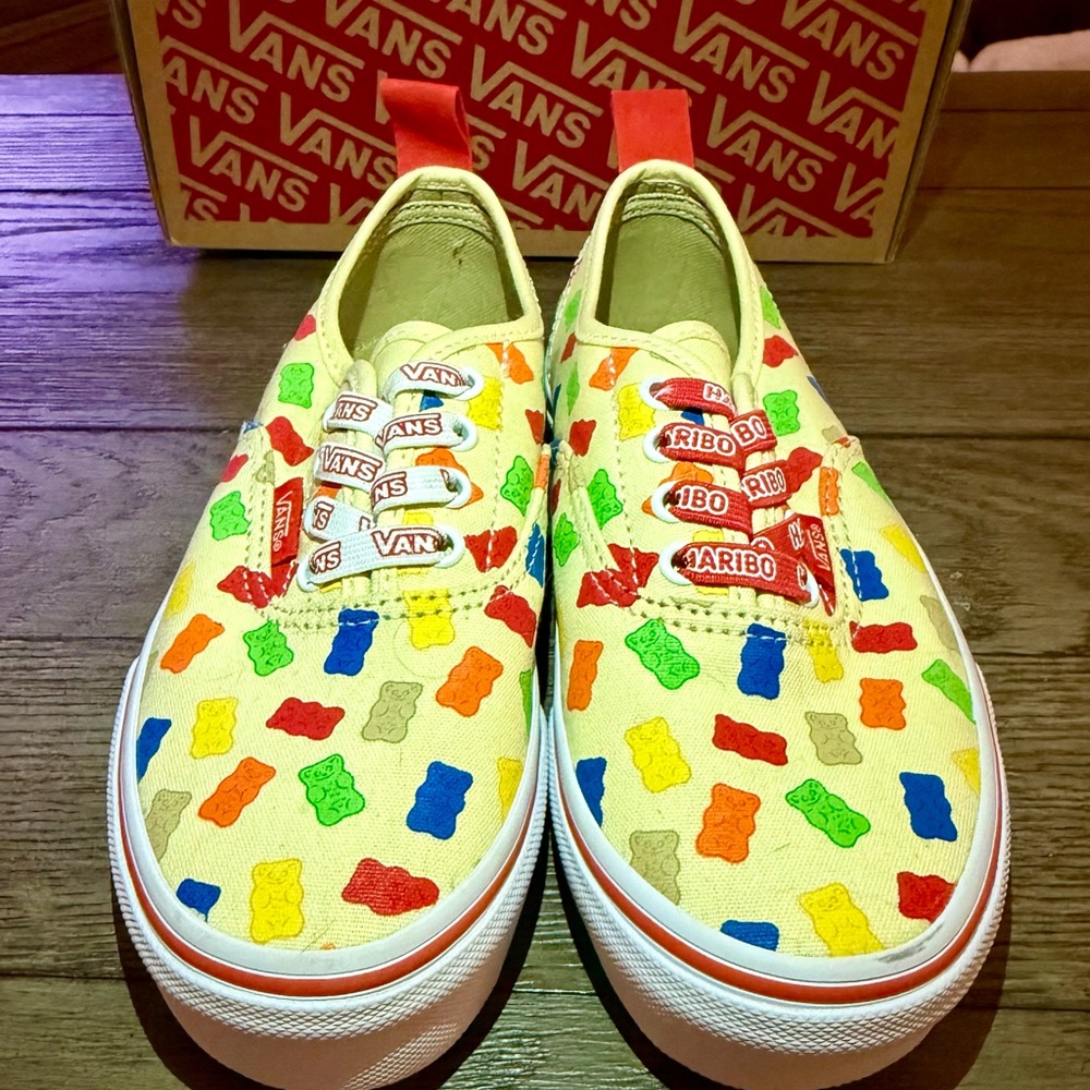 Vans Haribo Collab Kids Shoes Size 2.5 with Gummybear Design. NEVER WORN!